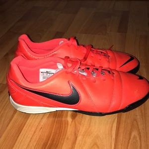 Men’s indoor turf cleats size 9